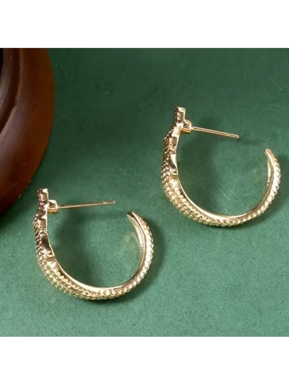 Gator 14K gp dangle hoop earrings - Picture 7 of 7